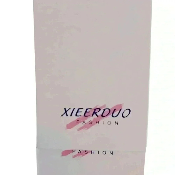 NWT: White V-Neck Swing Tee Size 3X - Picture 4 of 5